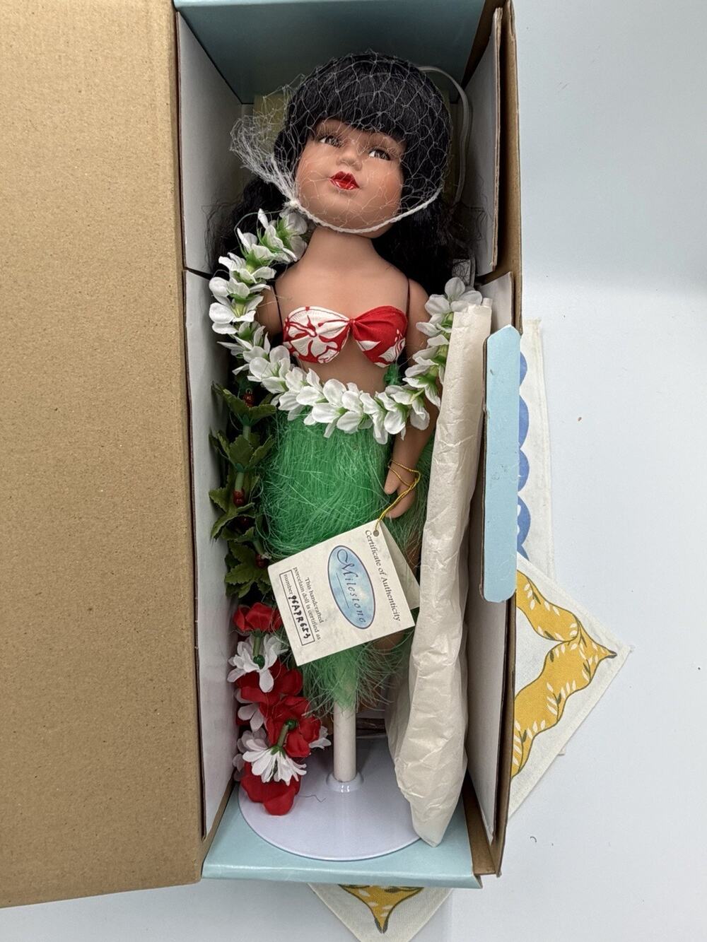 Milestone Hawaiian Doll Female Mcc 2006 96APR653 NRFB